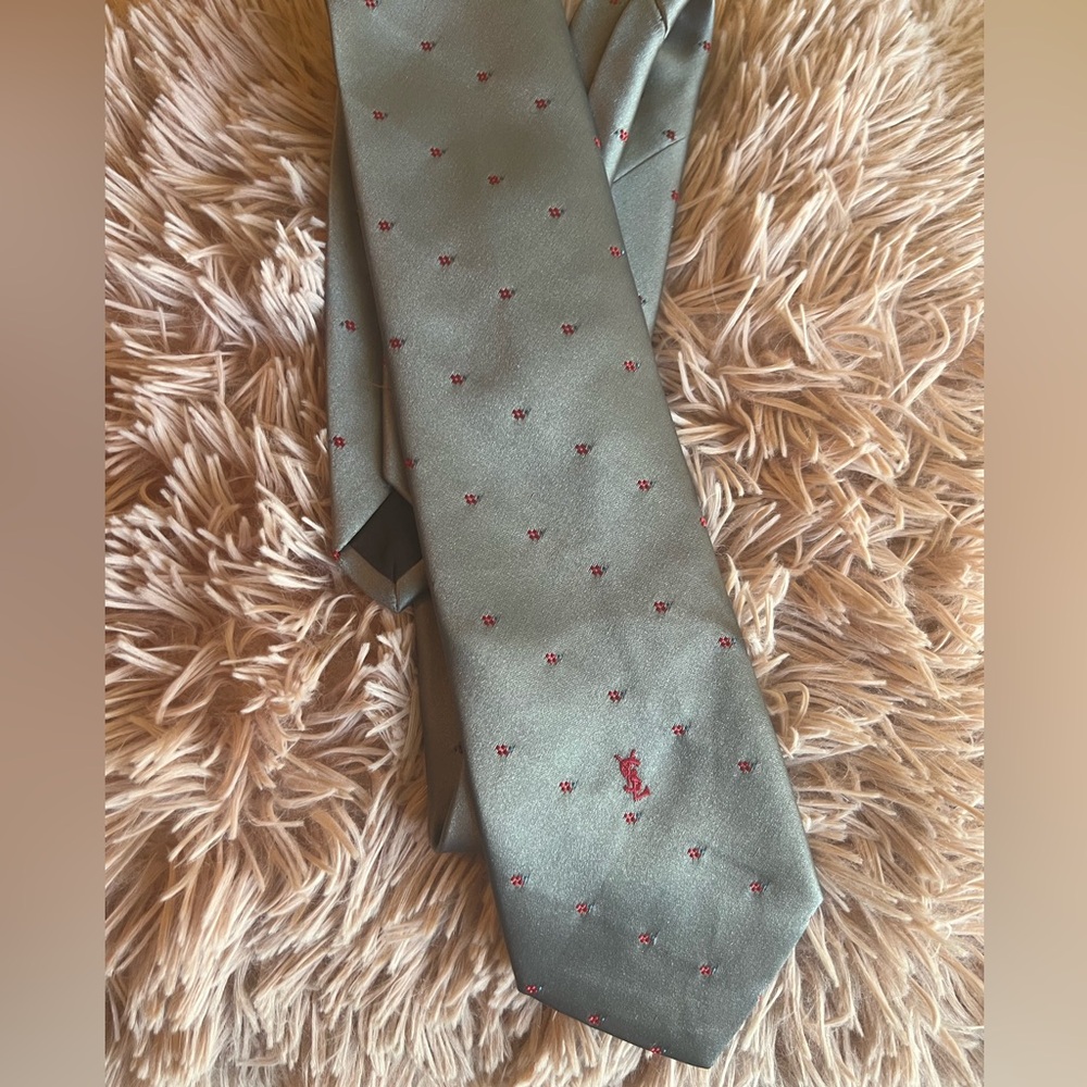 EUC Yves Saint Laurent Men’s Tie